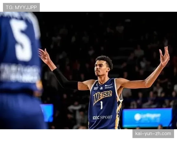 文班亚马内线出手占比大幅提升 新时代进攻轴心作用凸显 文班亚马内线出手占比大幅提升 新时代进攻轴心作用凸显