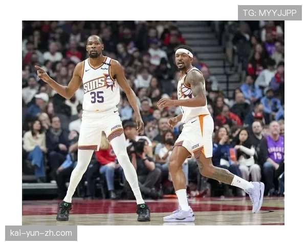 布克十七中四手感冰凉 太阳进攻效率跌至赛季新低 布克十七中四手感冰凉 太阳进攻效率跌至赛季新低